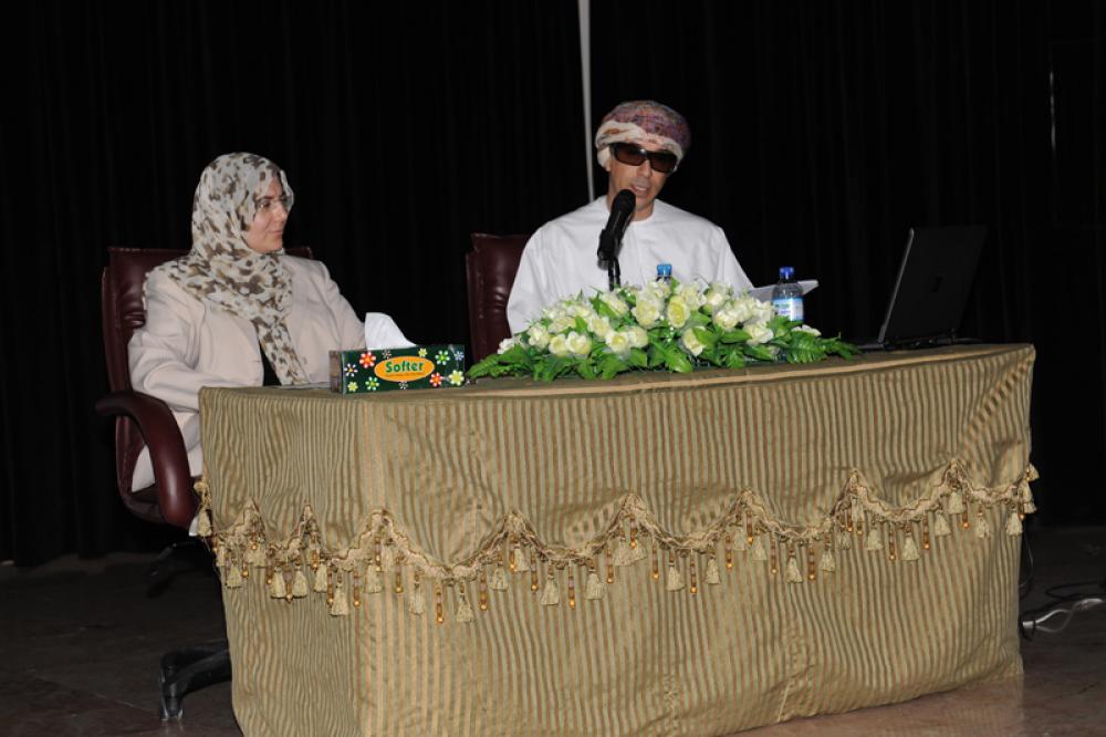 ماجد الحارثي يكشف جذور الموسيقى التَّقليديَّة في عُمان وفنونها المختلفة في الشَّهباء