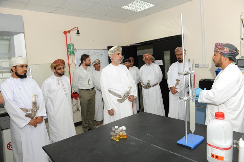 وزير التَّنمية الاجتماعيَّة يفتتح موسم الجامعة الثَّامن.. والجامعة تُعلن عن تطوير مركز \"التَّميُّز العلمي وضبط الجودة\" إلى \"عِمادة ضبط الجودة\"