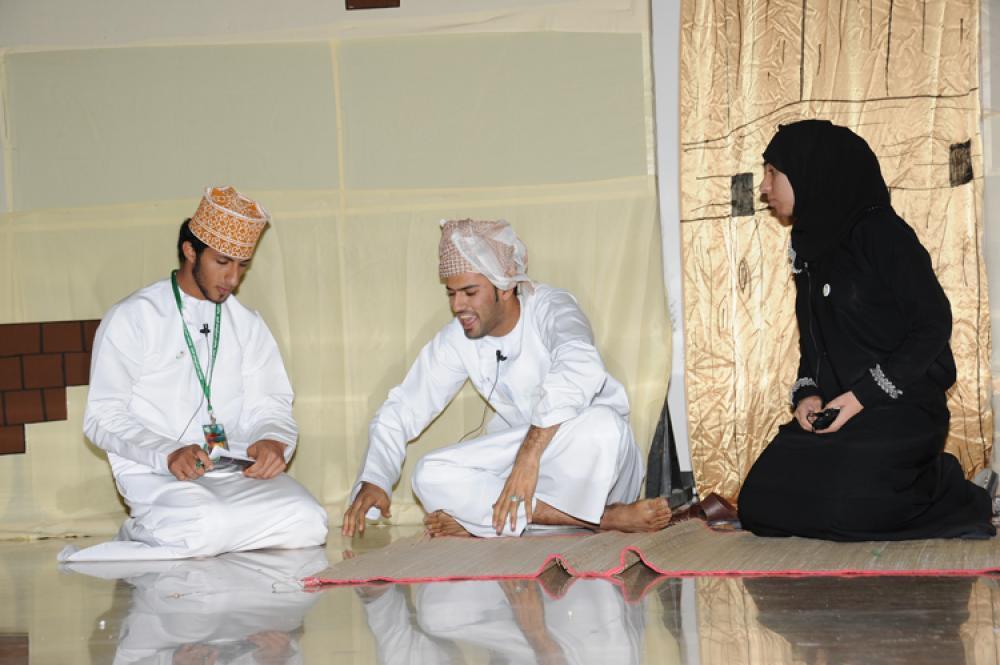سفراءُ التِّعدادِ يقدِّمـونَ أمسيةً تعريفيَّةً بتِعـداد 2010م في السَّلطنة